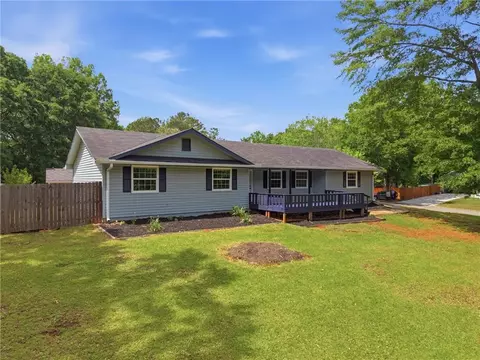 2396 Wales Dr, Austell, GA 30106