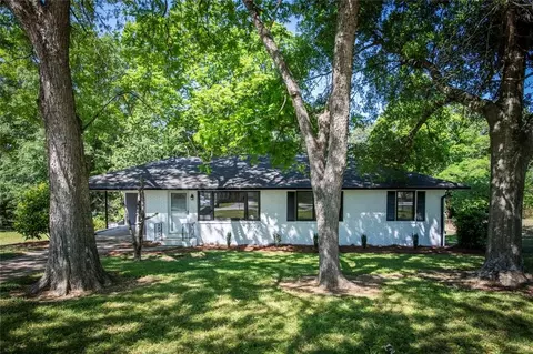 6262 Melrose Dr, Douglasville, GA 30134