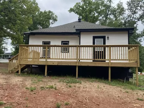 Exterior - 702 Roosevelt St, Monroe, GA 30656 photo 6 of 7