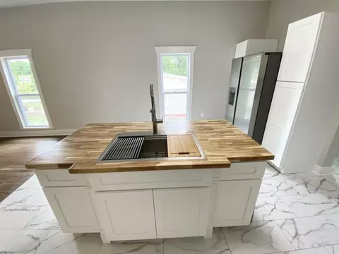 Kitchen - 702 Roosevelt St, Monroe, GA 30656 photo 3 of 6
