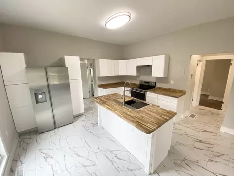 Kitchen - 702 Roosevelt St, Monroe, GA 30656 photo 5 of 6