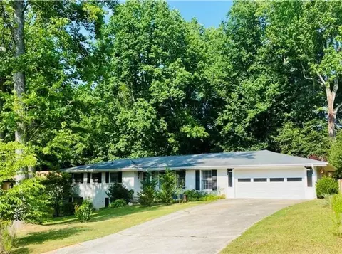 7220 Ray Rd, Lithia Springs, GA 30122