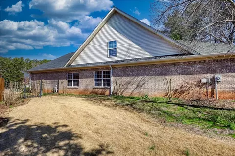 Exterior - 10110 Malcolm Ct, Covington, GA 30014 photo 4 of 6