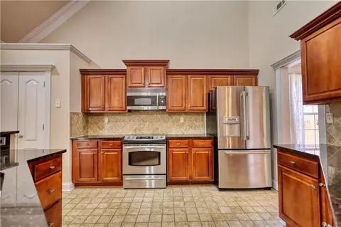 Kitchen - 10110 Malcolm Ct, Covington, GA 30014 photo 6 of 6