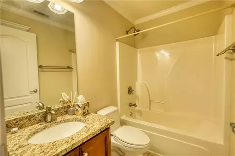 Bath - 10110 Malcolm Ct, Covington, GA 30014 photo 1 of 6