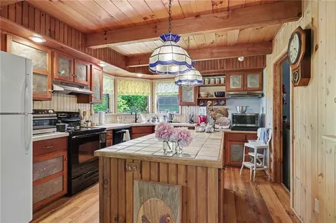 Kitchen - 306 Frontier Rd, Tiger, GA 30576 photo 1 of 4