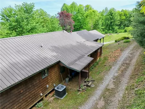 Exterior - 306 Frontier Rd, Tiger, GA 30576 photo 22 of 26