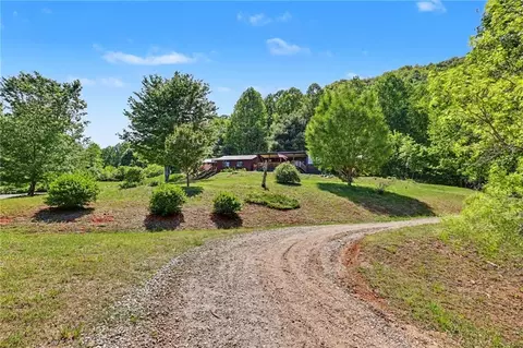 Exterior - 306 Frontier Rd, Tiger, GA 30576 photo 2 of 26
