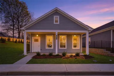 420 Dempsey Dr, Fayetteville, GA 30214