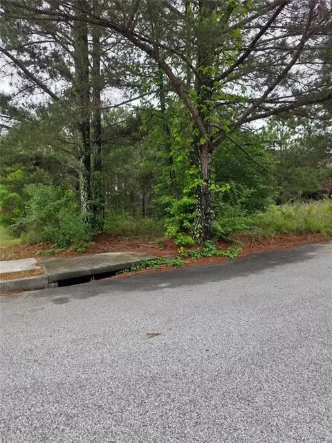 6372 Flat Rock Ln, Atlanta, GA 30349