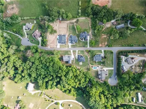 9530 Enclave Ct, Gainesville, GA 30506 photo 5