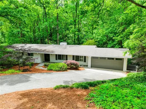 570 Elden Dr, Atlanta, GA 30342