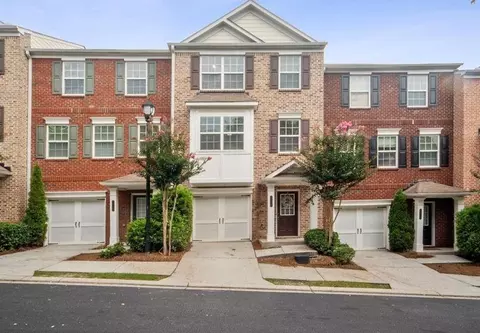 2214 Landing Walk Dr, Duluth, GA 30097
