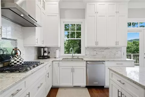 Kitchen - 20 Mission Path, Jasper, GA 30143 photo 3 of 6