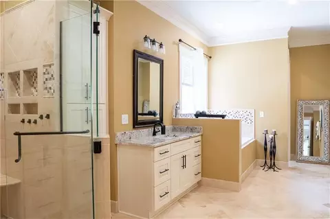 Bath - 5888 Cobbham Rd, Appling, GA 30802 photo 4 of 8