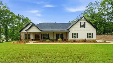 14 Stratford Way, Kingston, GA 30145