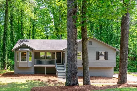 4674 Jamerson Creek Dr, Marietta, GA 30066