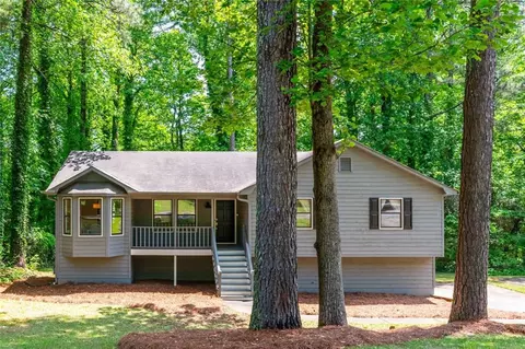 4674 Jamerson Creek Dr, Marietta, GA 30066