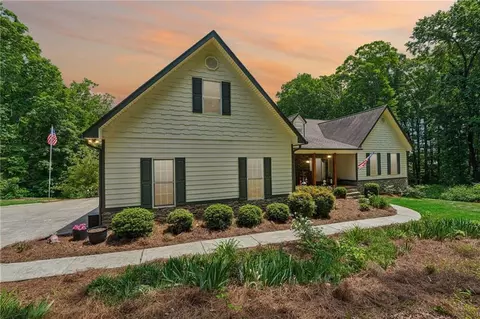 5925 Cantrell Cir, Cumming, GA 30041