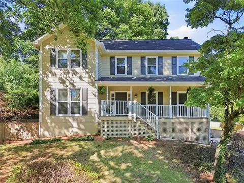 481 Springs End Ln NE, Marietta, GA 30068