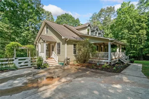 194 Deerfield Dr, Dahlonega, GA 30533
