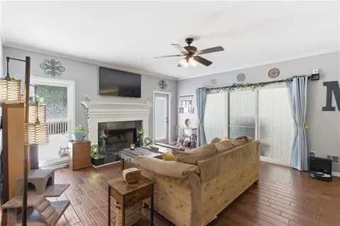 Living - 2487 Windchase Ct, Buford, GA 30518 photo 2 of 4
