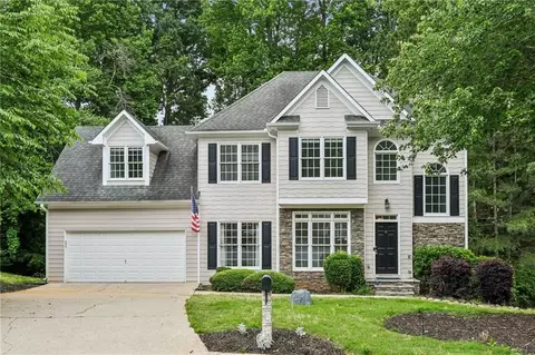 6367 Spring Lake Dr, Flowery Branch, GA 30542