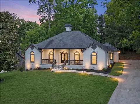 731 Chattahoochee Pl, Gainesville, GA 30506