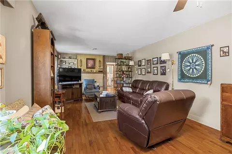 Living - 106 E Valley Rd, Rome, GA 30161 photo 1 of 1