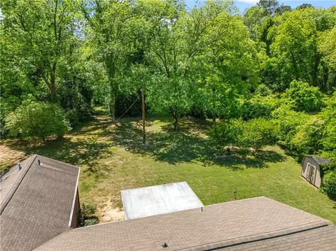 Exterior - 106 E Valley Rd, Rome, GA 30161 photo 5 of 13