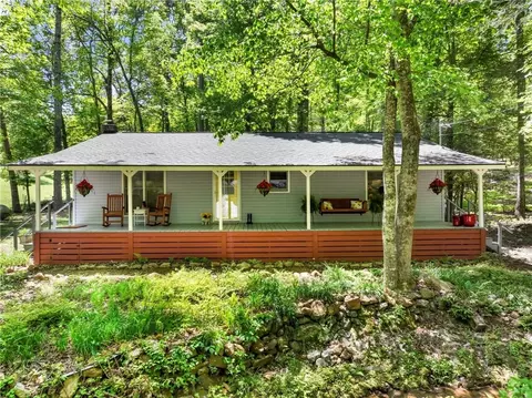 220 Evans Ln, Lakemont, GA 30552