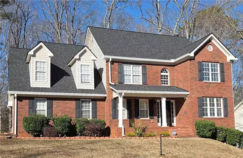 1048 Falls Brooke Dr, Conyers, GA 30094