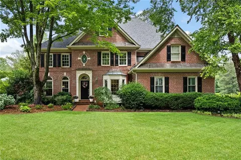 5742 Brookstone Dr NW, Acworth, GA 30101