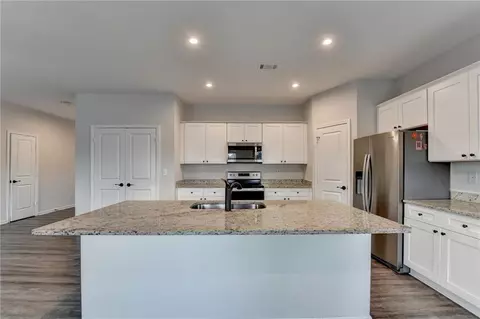Kitchen - 489 Samara Ct, Fairburn, GA 30213 photo 6 of 7