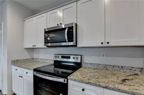 Kitchen - 489 Samara Ct, Fairburn, GA 30213 photo 4 of 7