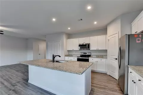 Kitchen - 489 Samara Ct, Fairburn, GA 30213 photo 5 of 7