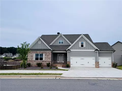 120 Cherokee Rose Ln, Hoschton, GA 30548