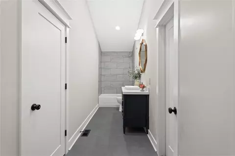 Entry Way - 6852 Silver Maple Dr, Rex, GA 30273 photo 10 of 14