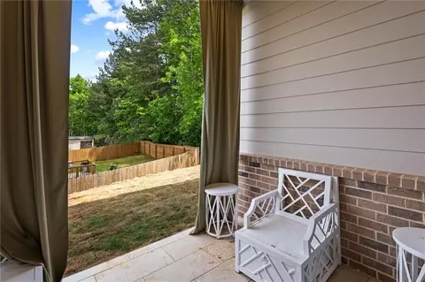 Exterior - 6852 Silver Maple Dr, Rex, GA 30273 photo 7 of 10