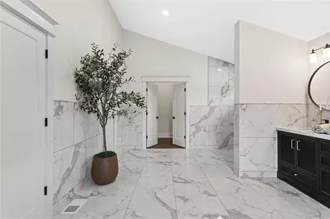 Entry Way - 6852 Silver Maple Dr, Rex, GA 30273 photo 7 of 14