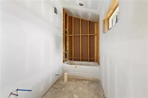 Bath - 6848 Silver Maple Dr, Rex, GA 30273 photo 1 of 1