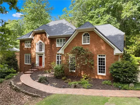 9275 Stonemist Trce, Roswell, GA 30076