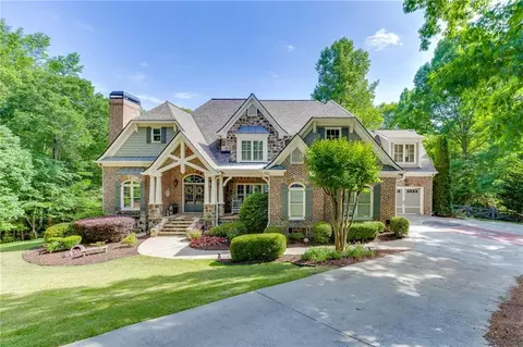 3092 Hidden Falls Dr, Buford, GA 30519