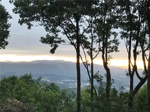352 Sanderlin Mtn Dr, Big Canoe, GA 30143