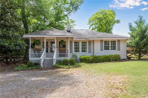 89 Mountain View Rd NW, Marietta, GA 30064