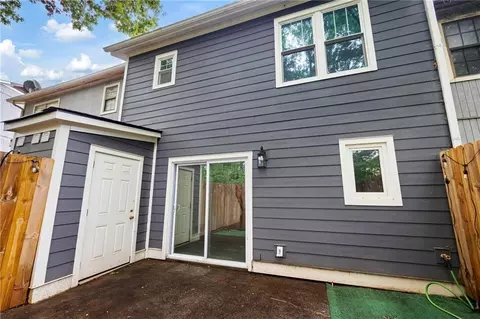 Exterior - 2082 Lenoa Ln, Austell, GA 30106 photo 3 of 4
