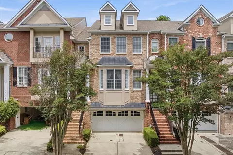 1041 Emory Parc Pl, Decatur, GA 30033