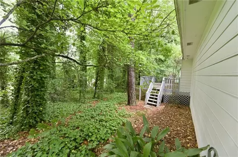 Exterior - 3391 Blue Jay Dr, Duluth, GA 30096 photo 4 of 6