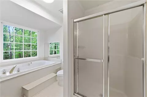 Bath - 3391 Blue Jay Dr, Duluth, GA 30096 photo 3 of 3