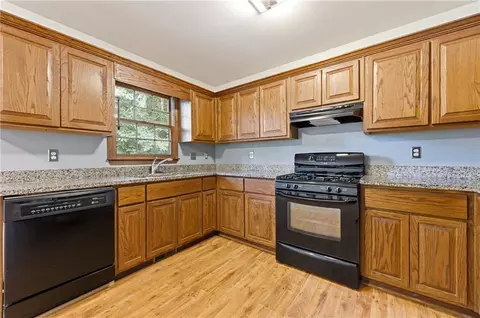 Kitchen - 3391 Blue Jay Dr, Duluth, GA 30096 photo 1 of 3
